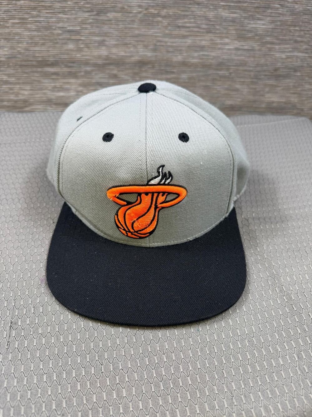 Miami Heat Hat Cap Snap Back Mens One Size Gray NBA Basketball Adidas Flat Brim